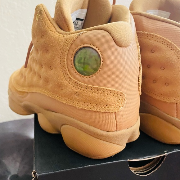 Nike Air Jordan Retro 13 “Wheat” size 6Y (women’s size 8) Preowned - Picture 6 of 8
